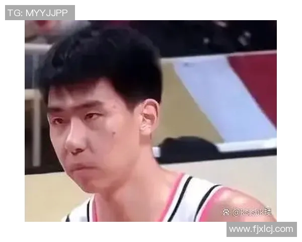 任骏飞领衔表现出色助力球队逆转胜利展现篮球场上的无畏精神与团队合作 任骏飞领衔表现出色助力球队逆转胜利展现篮球场上的无畏精神与团队合作