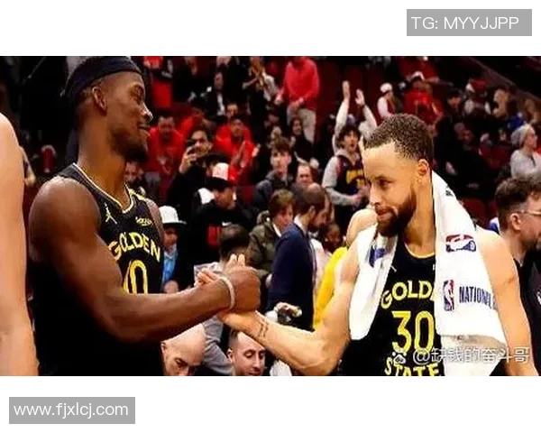 勇士主场迎战尼克斯期待精彩对决与激情时刻 勇士主场迎战尼克斯期待精彩对决与激情时刻